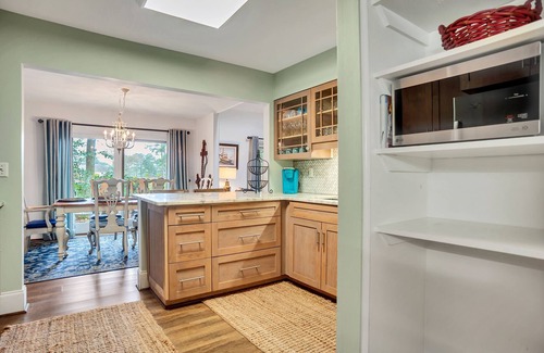 Sea Pines Villa | Experience the Premier Harbour Town with Pool & Golf Access