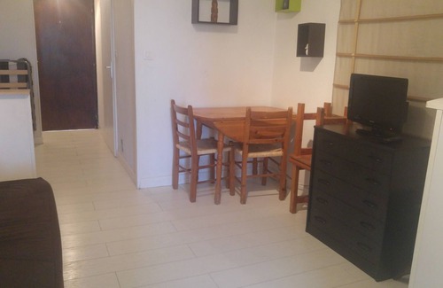Palavas-les-Flots Apartment | Cozy Studio Near Carnon Beach - Perfect Getaway