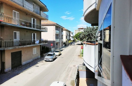 Alba Adriatica Apartment | Relaxing Two-Room Retreat Near the Sea with Great Amenities