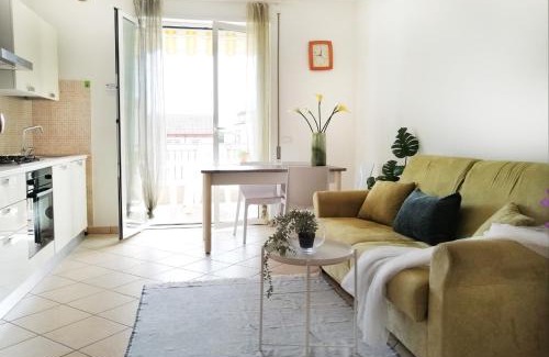 Tortoreto Lido Apartment | HoliHome_Niña: Guest Rated 9.8, Steps from the Beach