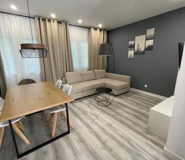 Pla del Bon Repos Apartment | Top-Rated Holisp Blue Apartment - Family-Friendly Retreat