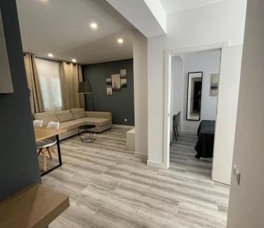 Pla del Bon Repos Apartment | Top-Rated Holisp Blue Apartment - Family-Friendly Retreat