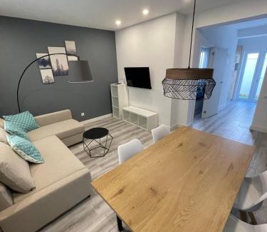 Pla del Bon Repos Apartment | Top-Rated Holisp Blue Apartment - Family-Friendly Retreat