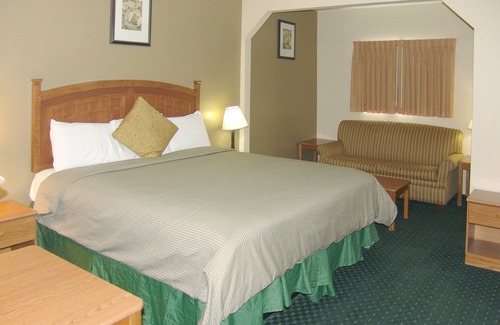 Taft Hotel | Guest Rated Holland Inn and Suites with Kitchen & Breakfast