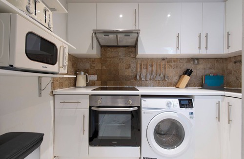 Holland Park Apartment | Holland Park spacious apartment