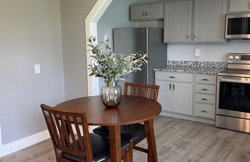 Williamstown Apartment | Discover Holland Suites: Suite #3 with Family-Friendly Amenities