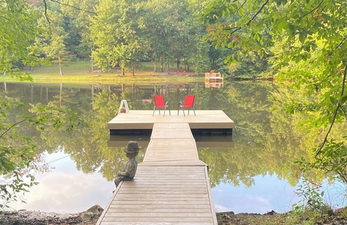 Altamont Cottage | Hollerback Hunt & Yacht Club: Family-Friendly Retreat