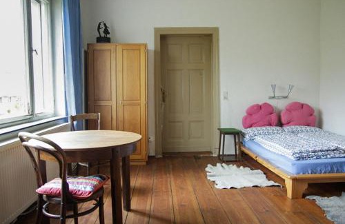 Friedrichswalde Apartment | Hollerhof - Urwüchsiges Paradies - Kreativurlaub