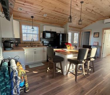 Mammoth Cave House | Holley Hideaway
