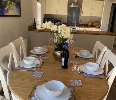 Ryther Cabin | Pet-Friendly Hollicarrs Stag Lodge with Hot Tub & 9.8 Rating