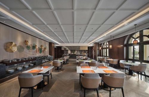 Langfang Hotel | Discover Hollick Hotel Wen'An, Tapestry Collection by Hilton