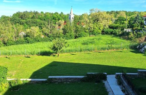 Fertoboz Apartment | Unforgettable Stay at Holling Apartman - Rated 10/10!