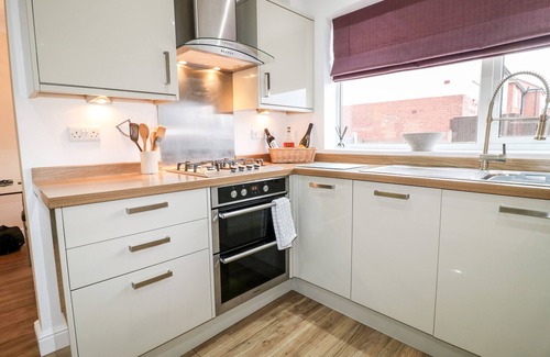 Annesley Woodhouse Cottage | Discover Hollinwell View: Family Friendly with Hot Tub