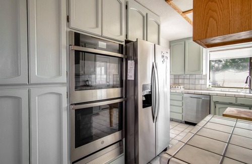 Hollister House | Experience Hollister Hilltop Home with Ocean Views & More