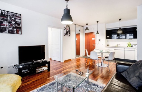 Erzsebetvaros Apartment | Family-Friendly Hollo 12 Apartment with Breakfast Included