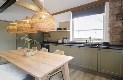 Crich House | Romantic Holly Cottage in Crich with Cozy Open Fire