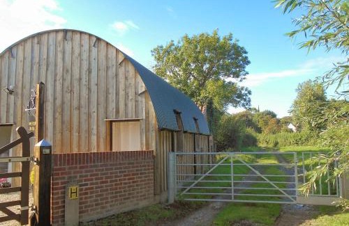 East Brent House | Family-Friendly Escape at Hollys Barn - 4-Star Comfort