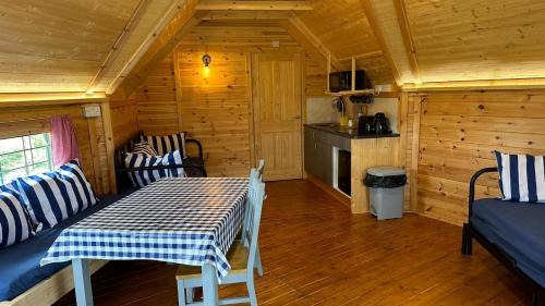 Fence Ski Chalet | Experience Holly Tree Glamping Cabins - 9.5/10 Guest Rated