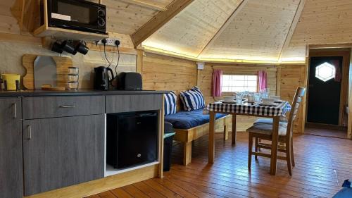 Fence Ski Chalet | Experience Holly Tree Glamping Cabins - 9.5/10 Guest Rated