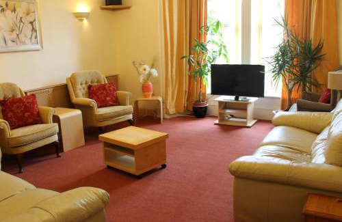 Dumfries House | Hollybank - ensuite room & use of large shared kitchen