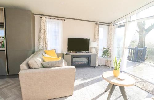 St Fillans House | Discover Hollybirch: Pet-Friendly & Rated 9.8 by Guests