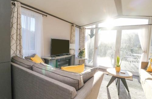 St Fillans House | Discover Hollybirch: Pet-Friendly & Rated 9.8 by Guests