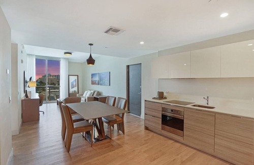 Hollywood Condo | Stunning Ocean View Condo with Den and Private Pool