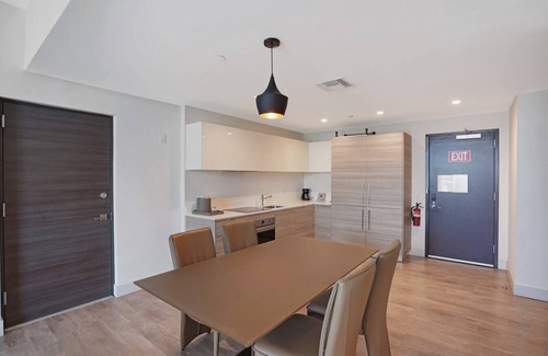 Hollywood Condo | Stunning Ocean View Condo with Den and Private Pool