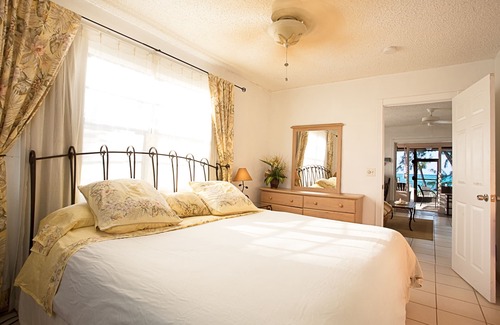 Whitby Hotel | Experience Hollywood Beach Suites: Ocean View & Pool Access