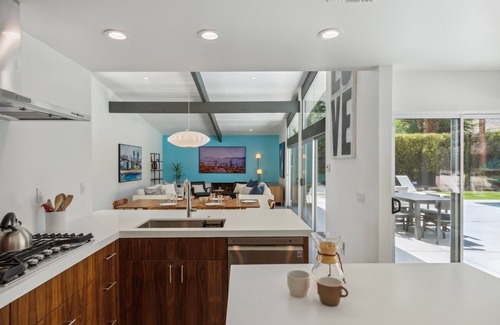Palm Springs House | Experience Vista Las Palmas: Historic Charm with Views & Pool