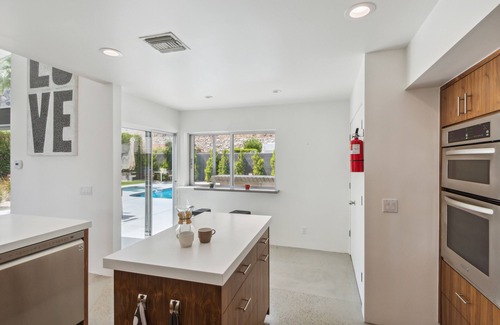 Palm Springs House | Experience Vista Las Palmas: Historic Charm with Views & Pool