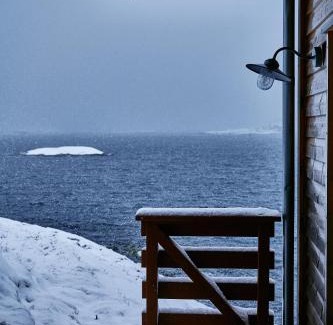 Sørvagen Resort | Experience Oceanfront Bliss at Holmen Lofoten Hotel