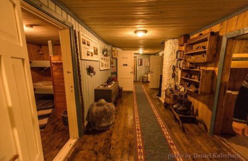 Nyksund House | Cozy Holmvik Brygge Nyksund: Family-Friendly Retreat