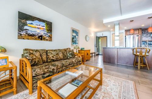 Kahana Hotel | Oceanfront Hololani A501: Family-Friendly Retreat with Pool