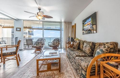 Kahana Hotel | Oceanfront Hololani A501: Family-Friendly Retreat with Pool
