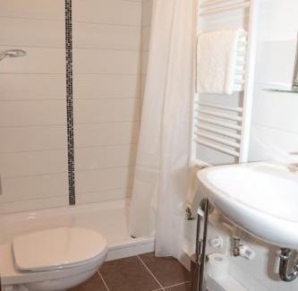Heist House | Pet-Friendly Holsteiner Hof with Family Amenities Await