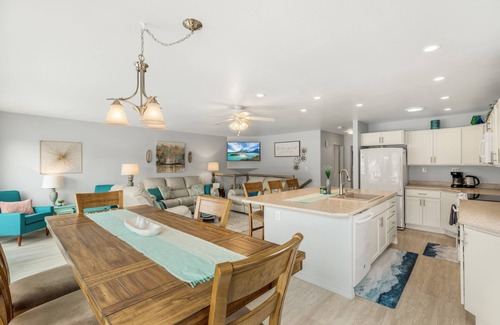 Wolf Creek House | Experience Holter Lake: Exceptional Views and Top Amenities
