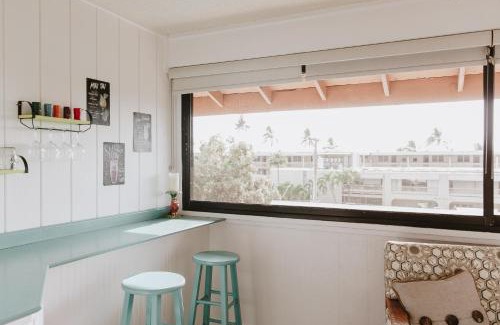 Kailua-Kona Apartment | Oceanfront Holualoa Garden 303 with Pool and Great Reviews