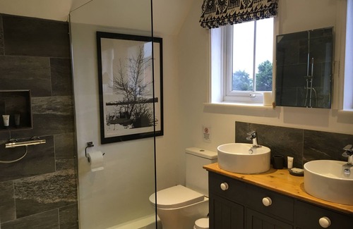 Sheringham Bed & Breakfast | Experience Holway House with Breakfast & Kitchen Access