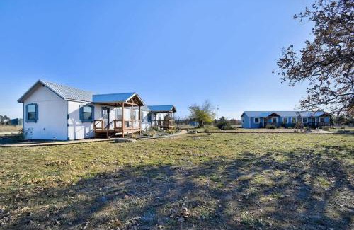 Fredericksburg House | Holy Cow Cottage with Amazing Hill Country Views