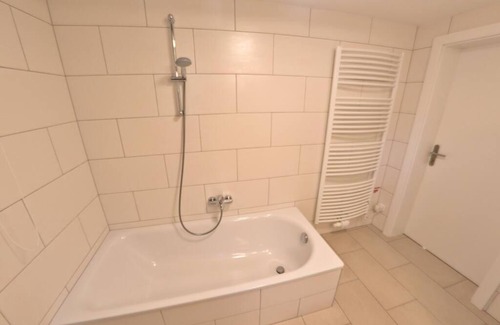 Sankt Veit an der Golsen Apartment | Charming Holzhäuschen with Pool & Oceanfront Views