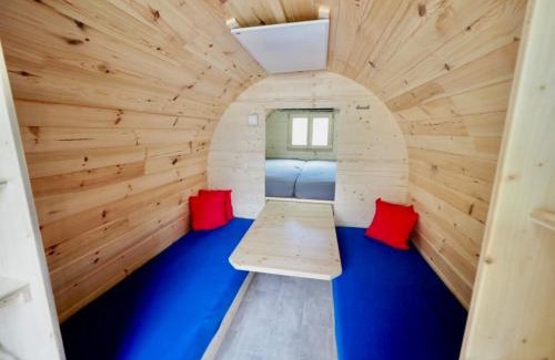 Reichenau House | Welcoming Holzhütte J22: Oceanfront Family Retreat