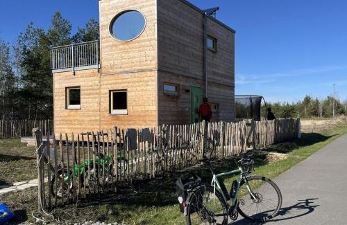 Lichterfeld-Schacksdorf House | Idyllic Holzhaus am Bergheider See with Oceanfront Views