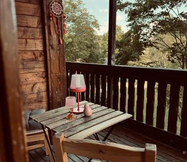 Schalkenbach House | Idyllic Holzhaus Retreat with Family-Friendly Amenities