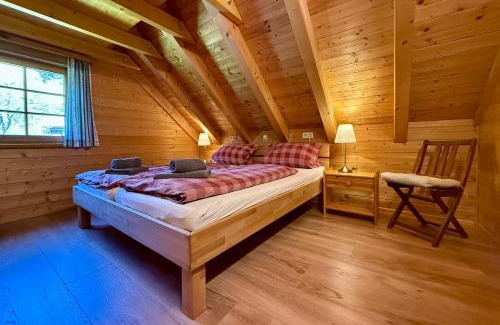 Lossburg House | Discover Holzhaus Oberbrändi: Family-Friendly Retreat