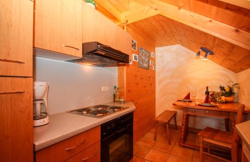 Traunstein Apartment | Family-Friendly Holzleitnerhof with Kitchen Amenities Await