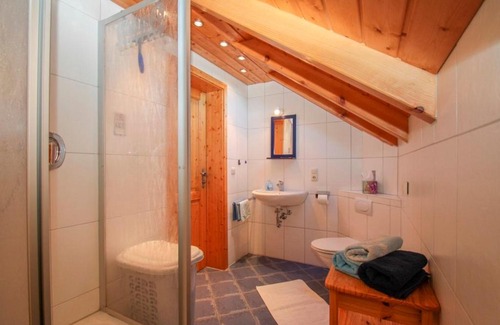 Traunstein Apartment | Family-Friendly Holzleitnerhof with Kitchen Amenities Await
