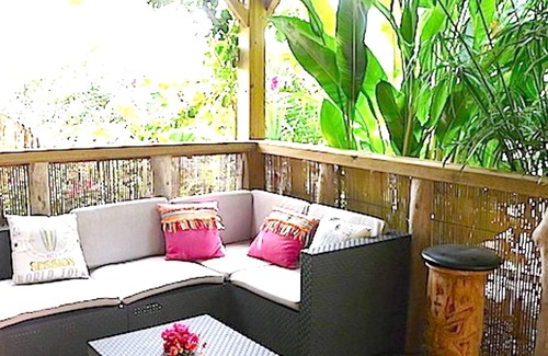 Capesterre-de-Marie-Galante House | Homerez - 300 m away from the beach! House for 2 ppl. with sea view and terrace
