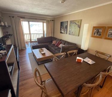 Valle Nevado Apartment | HOM I SKI IN OUT Edif Valle del Sol 3D3B y Jacuzzi VS307