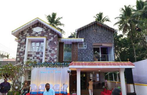 Malpe House | Discover His Grace HOME 2 - Family-Friendly Near Malpe Beach